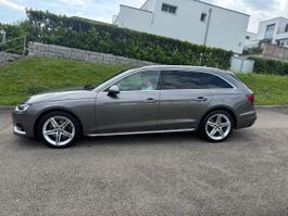 Audi A4 avant 40 TFSI S 