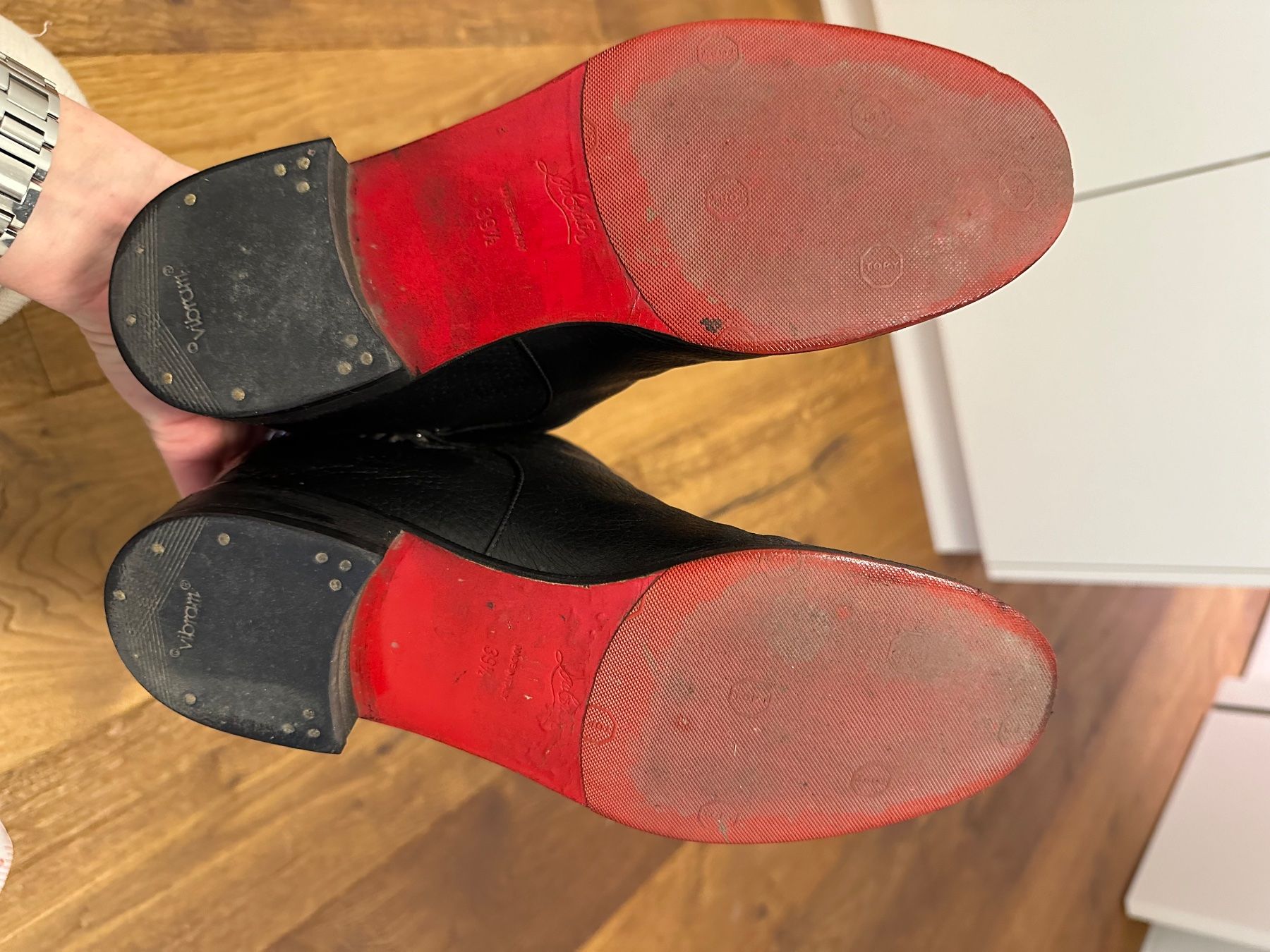 Christian Louboutin Damenschuhe: christian louboutin .Size 39,5 – Gebraucht aus Küssnacht am Rigi von hor_dpb7 6