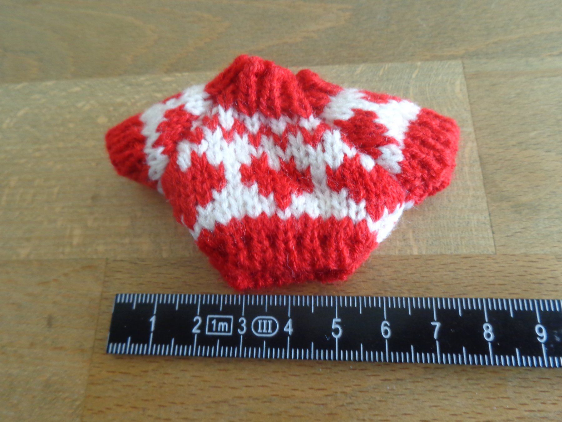 Spielzeuge: Pullover für das Puppenhaus/Laden – Neu und originalverpackt aus Wetzikon ZH von Baschtelfee