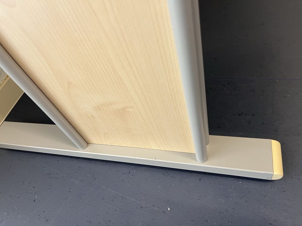 Scrivanie: Schreibtisch  mit Kabelkanal – Usato da Rüti ZH venduto da Walti0 3