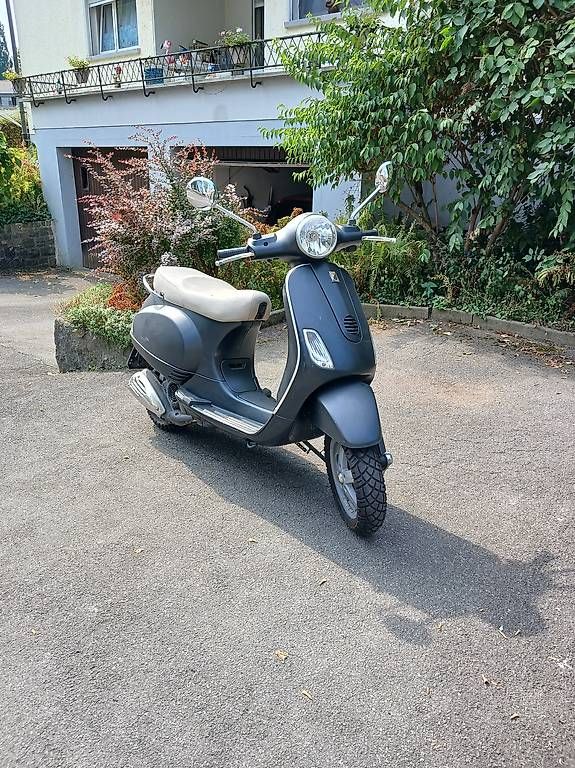 Scooters: Piaggio Vespa LX125 – Gebraucht aus Kriens von fci_bl6g 3