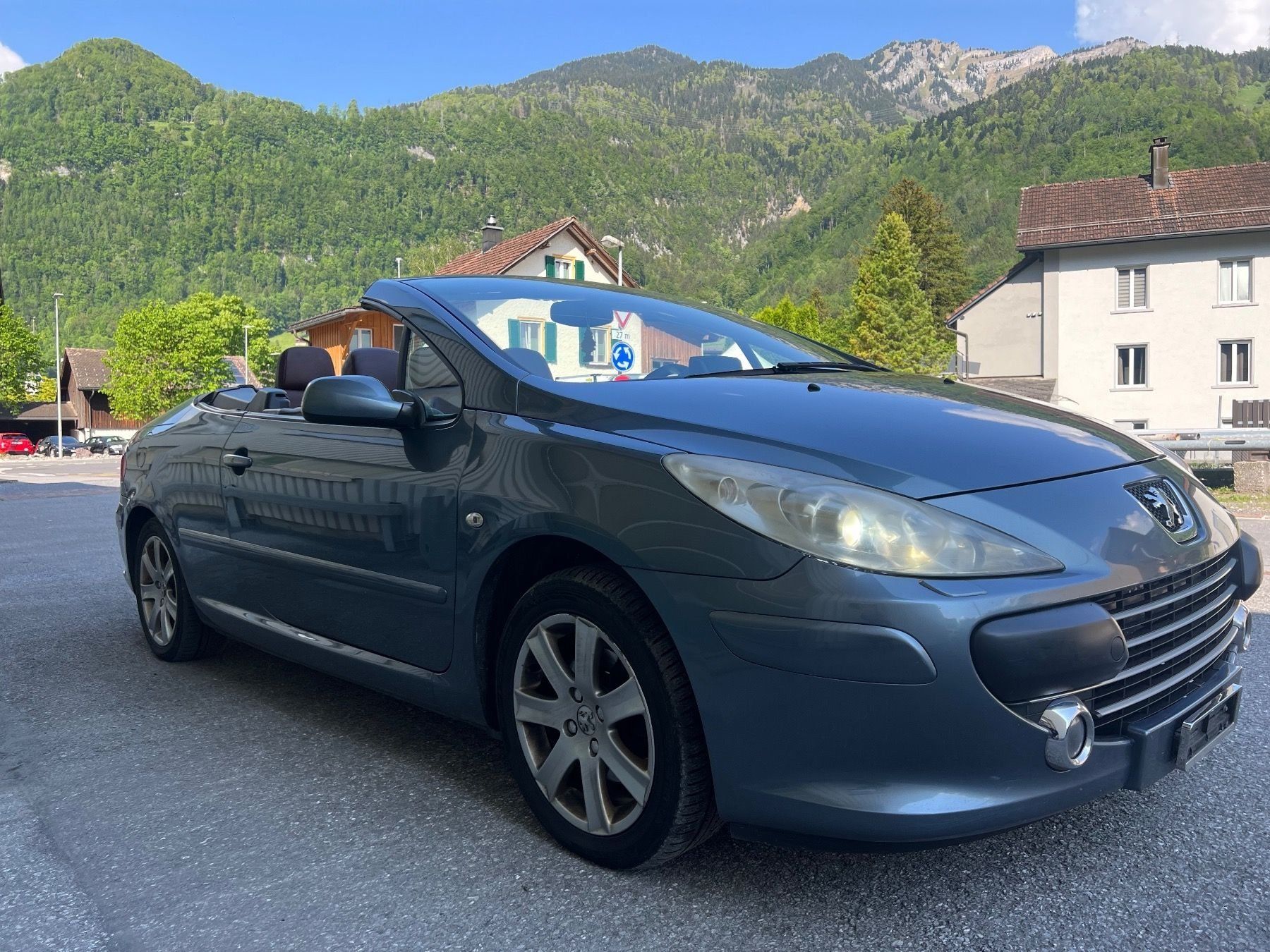 Peugeot Autos: PEUGEOT 307 CC cabrio – Gebraucht aus Bütschwil von  1