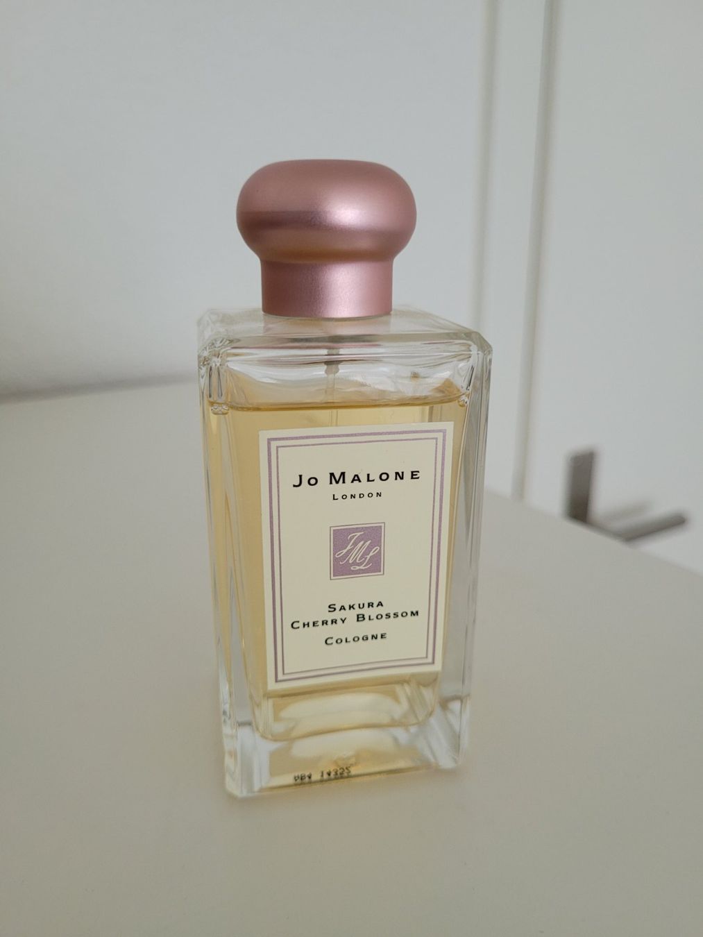 Jo Malone Profumi & Eau de Toilette: Jo Malone Sakura Cherry Blossom 100ml – Usato da Zürich venduto da woh_pvr9