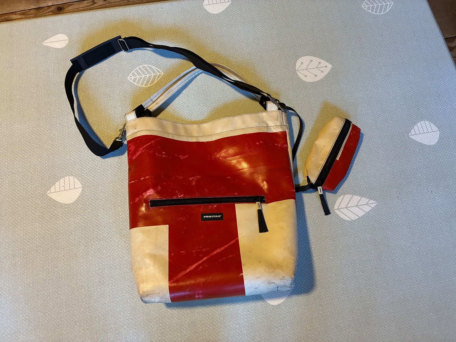 Freitag Taschen: Grosse Freitag-Tasche – Gebraucht aus Schlossrued von Liive___