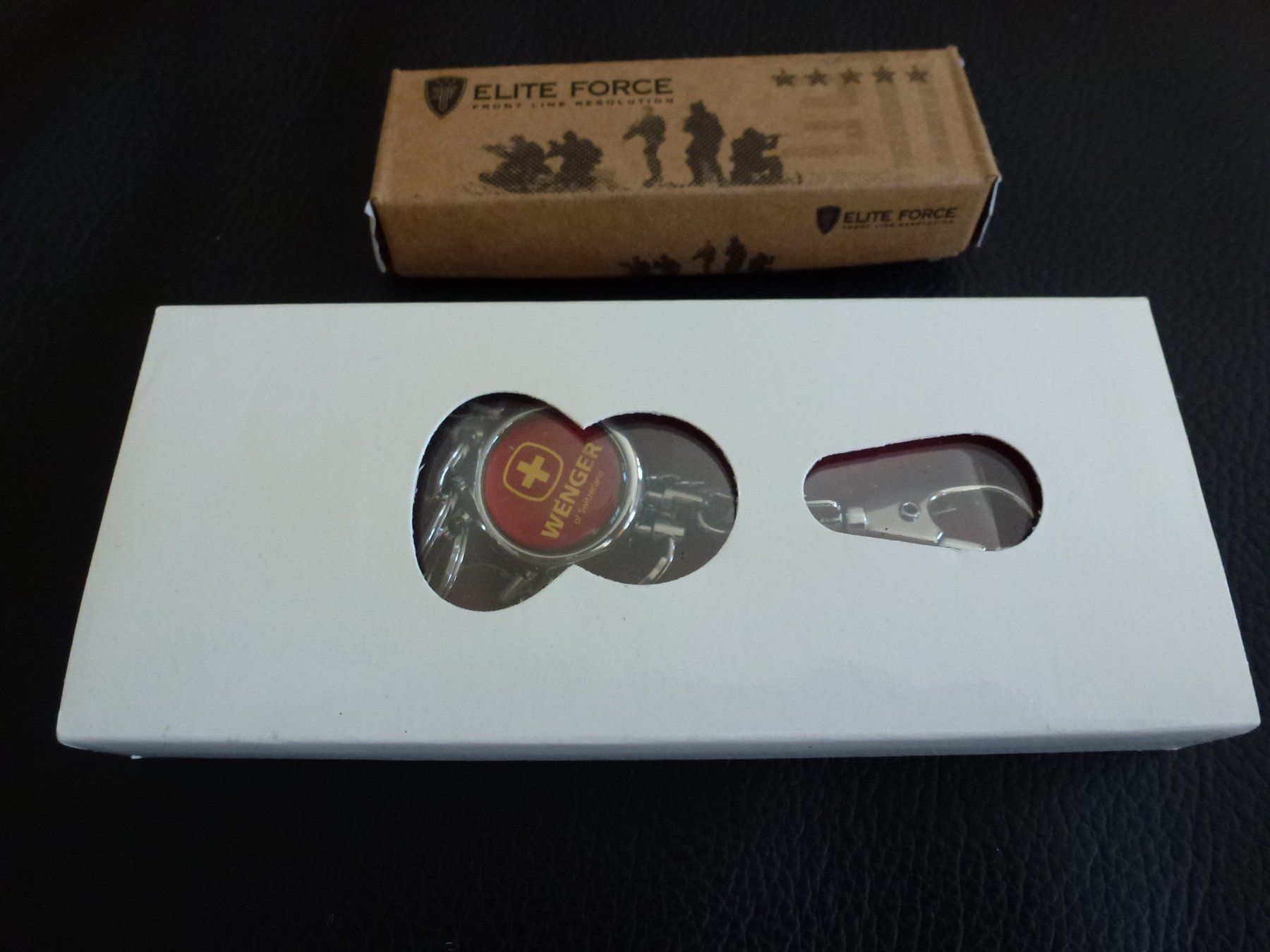 Wenger Taschenmesser: couteau et porte clef Wenger neufs. – Neu und originalverpackt aus Rebeuvelier von kinoachat2