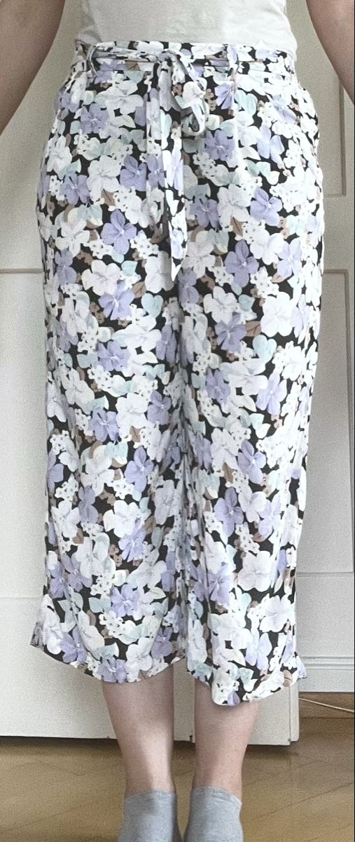 Only Pantaloni: Stoffhose Only Blumenmuster – Usato da Schaffhausen venduto da Nischa33 4