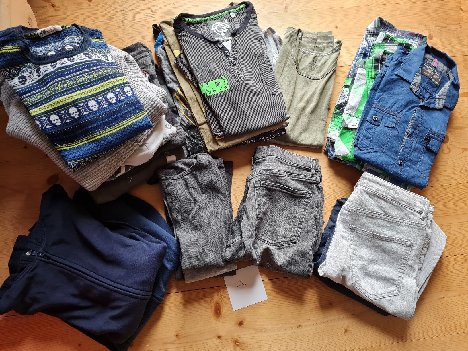 Lotti & Set di vestiti: Jungs Kleider – Usato da Castrisch venduto da CorinaS03