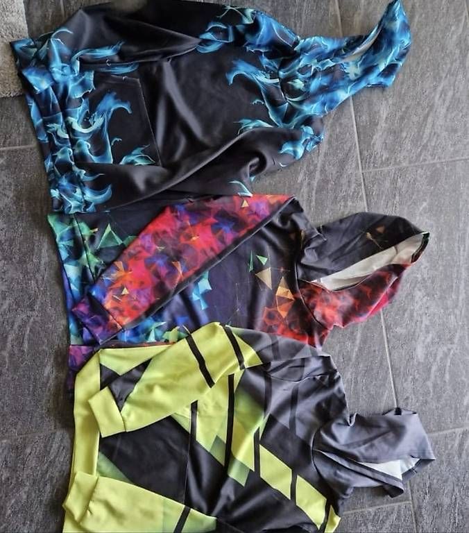 Maglioni & Felpe: Pullover – Usato da Uznach venduto da van_xr7r