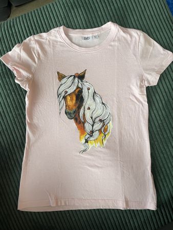 T-Shirt für Pferdefan Gr. 146/152 neuwertig