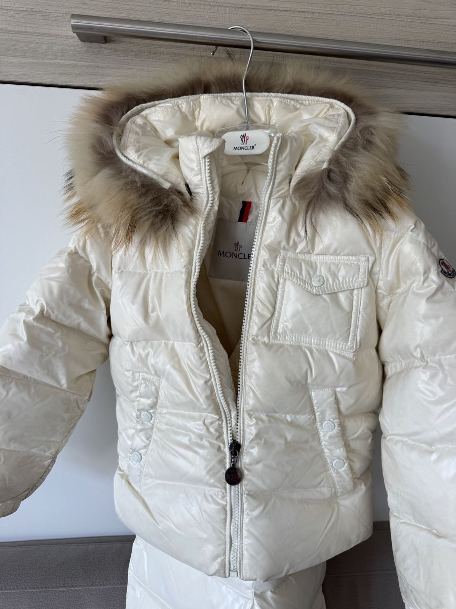 Moncler Tute: Moncler, ensemble de ski 5 ans, blanc – Usato da Chêne-Bougeries venduto da Lolotte38 2