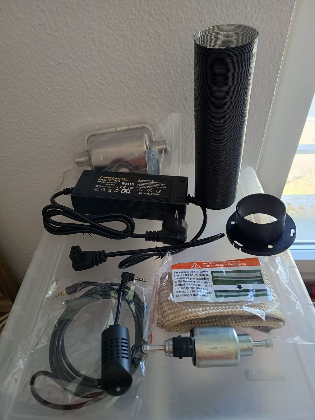 Heizgeräte: 12V Dieselheizung Teile, neu – Neu (gemäss Beschreibung) aus Döttingen von Schlei