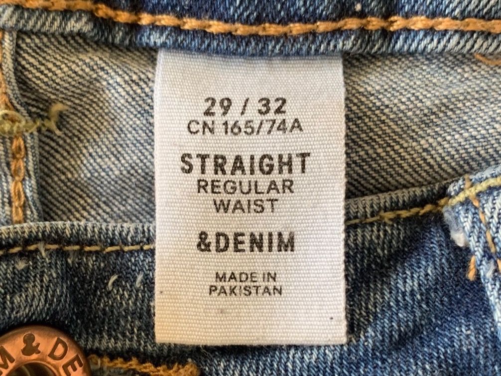 H&M Jeans: Jeans, Straight Regular Waist, Gr. 29/32 H&M – Usato da Steffisburg venduto da smocky17 3