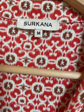 SURKANA Kleid rot gemustert Grösse M Zustand gut