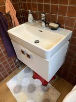 Waschtischunterschrank mit Waschbecken