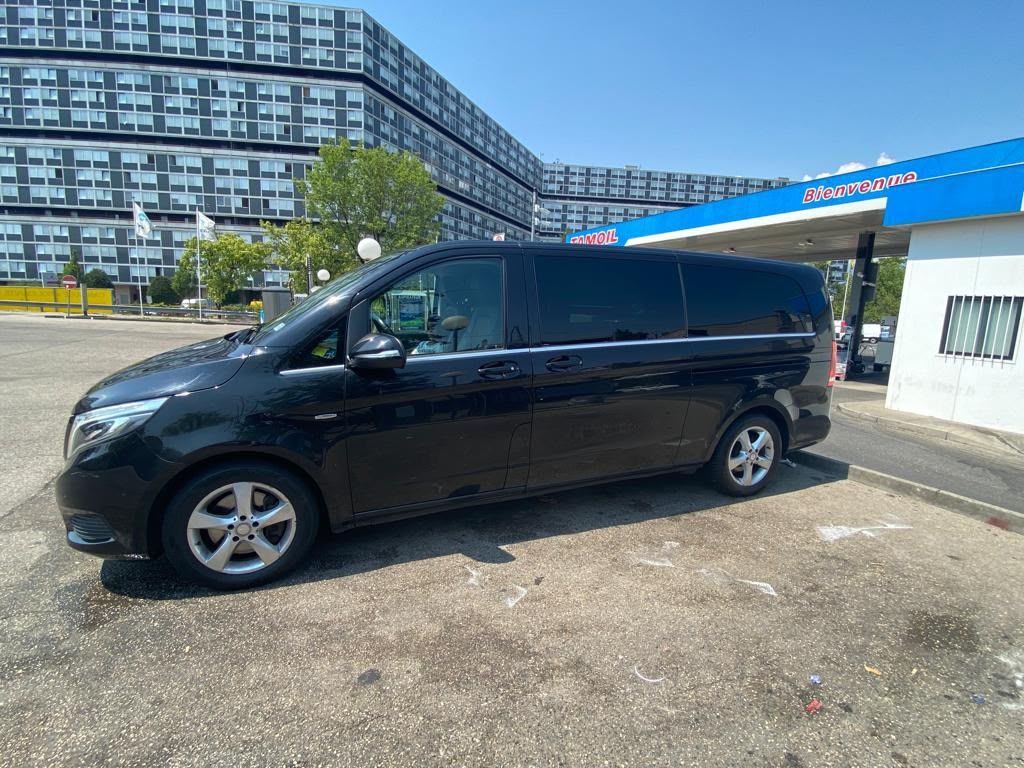 Mercedes-Benz Automobili: Mercedes-Benz V-Class V 250 2015  – Usato da Petit-Lancy venduto da abd_926r 1