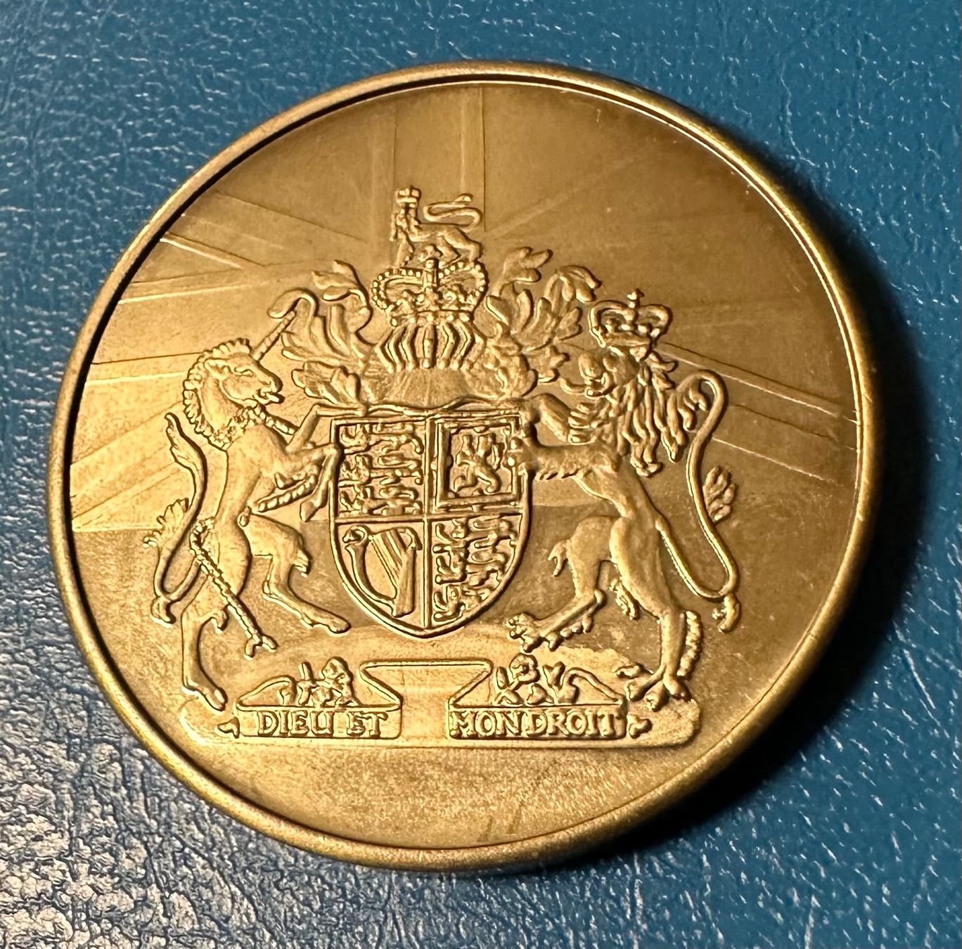 Tutti le monete: ENGLAND 2002 THE QUEEN MOTHER – Usato da Watt venduto da phila13 1