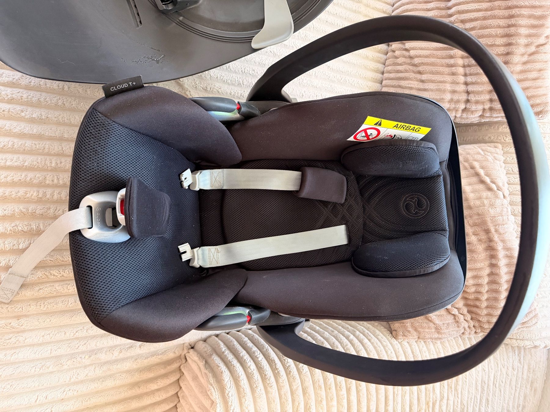 Cybex Seggiolini per auto: CYBEX Babyschale Cloud T+ inkl. İsofix Base T – Usato da Mittelhäusern venduto da Na_Az 3