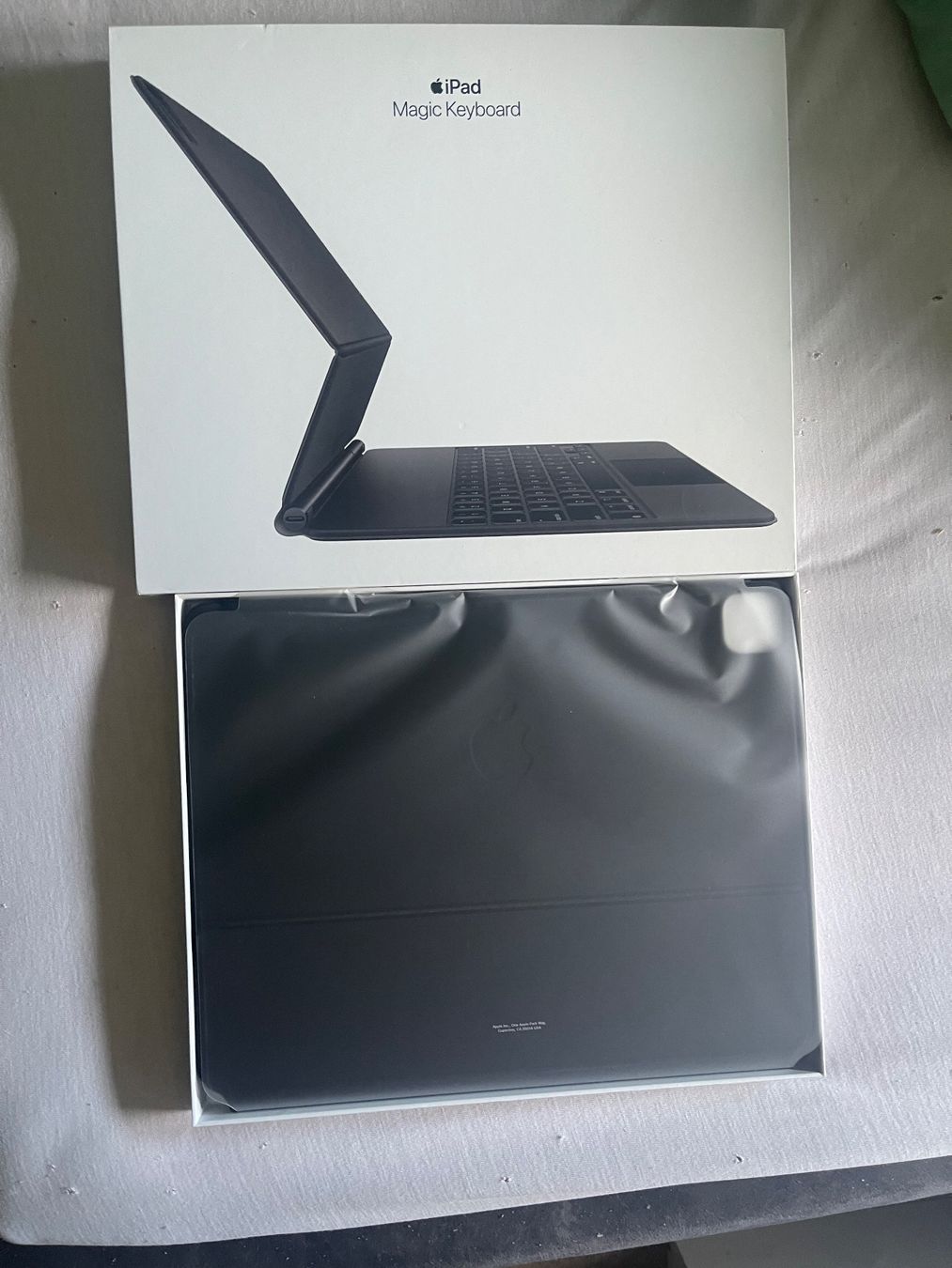 Apple Tastiere: Apple Magic Keyboard iPad Pro 12,9 pouces - NEUF, ouvert une – Usato da reconvilier venduto da spo_6v9s 1