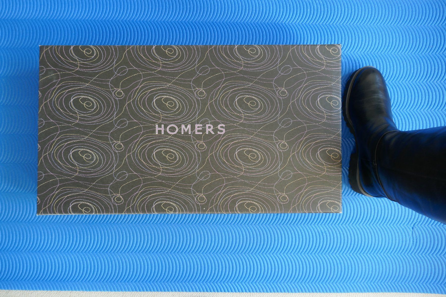 Herrenschuhe: SeXy Homers TinY  Stiefel Echt- Leder schwarz Gr. 43 – Neu und originalverpackt aus Hinwil von 4you66 4