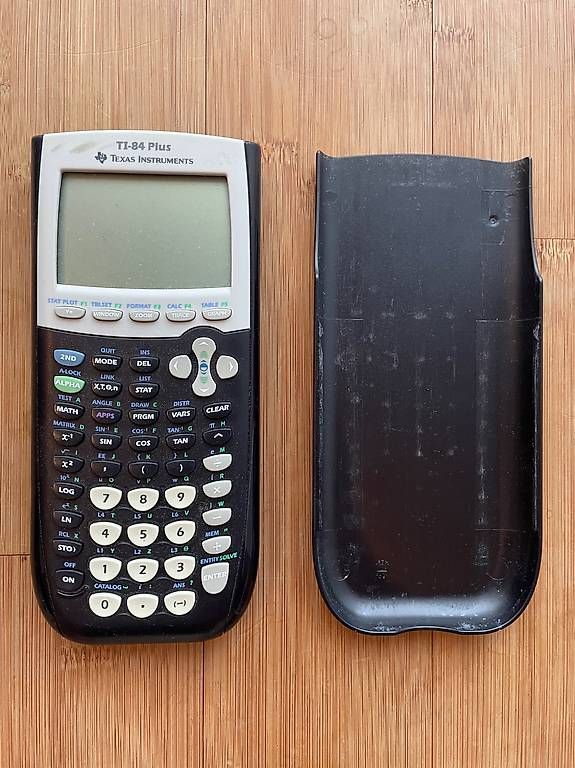 Calcolatrici tascabili: Texas Instruments TI-84 Plus Grafikrechner mit Schutzdeckel – Usato da Egg b. Zürich venduto da cyr_w8n6 2