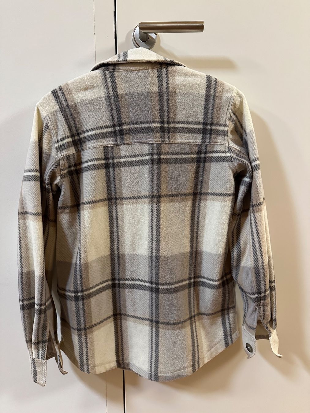 Jacken: Fleecejacke, champagner-steingrau-kariert – Neu (gemäss Beschreibung) aus Zuoz von nina.ma 2