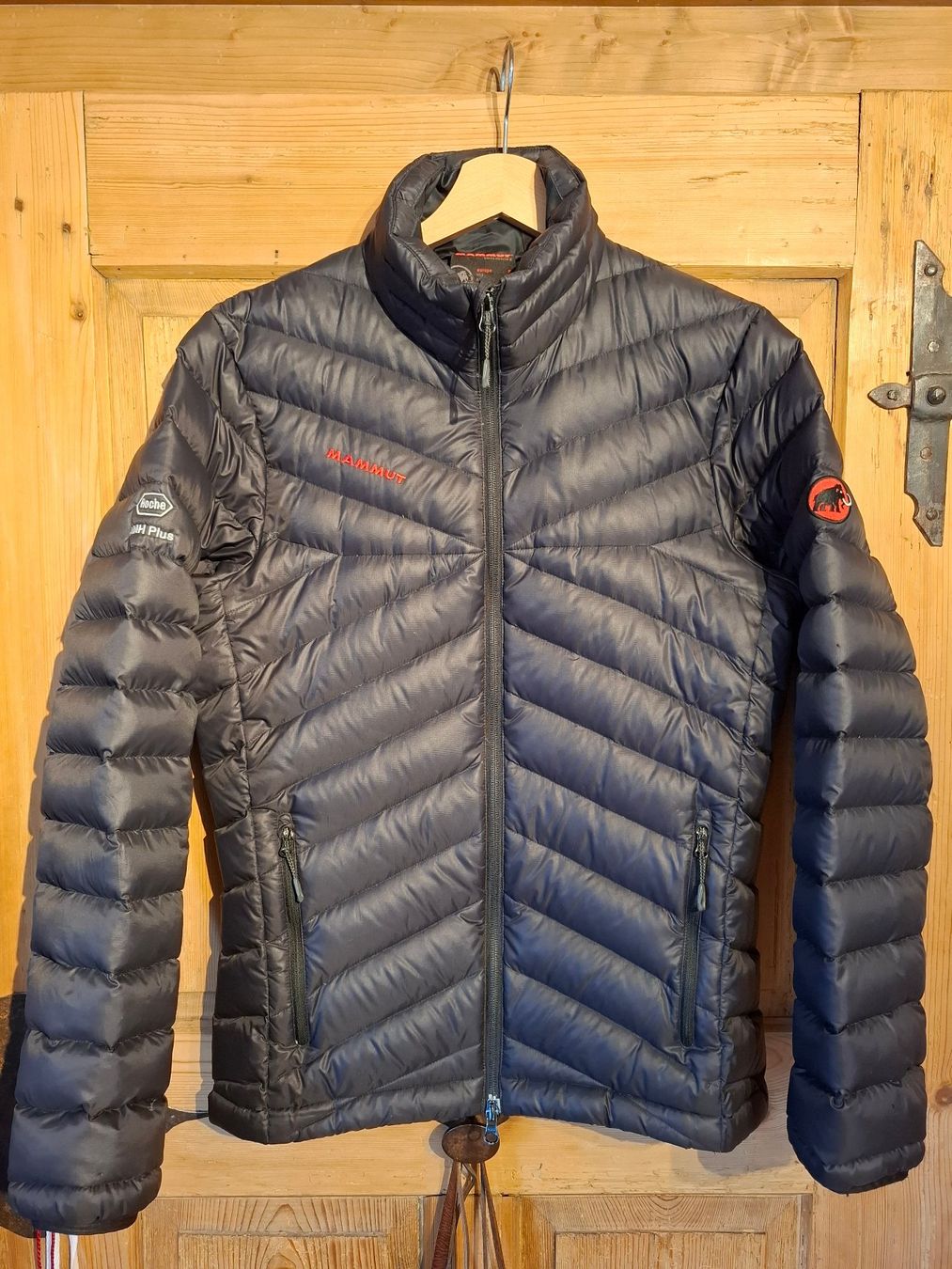 Mammut Giacche: Mammut Jacke, schwarz, Daune, Männer S – Usato da Malix venduto da jul_7nhn
