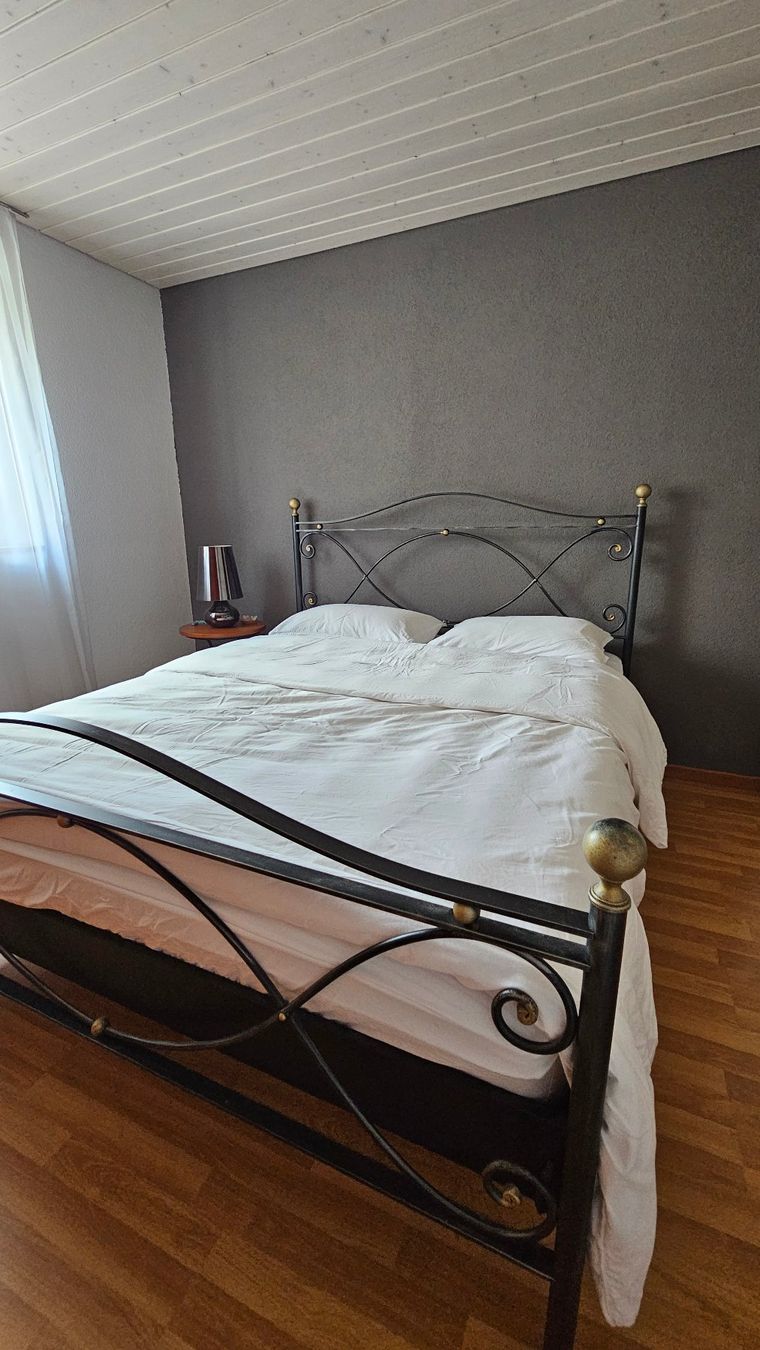 Letti: Schlafzimmer hochwertig und langlebig – Usato da Rothrist venduto da Sole1 1
