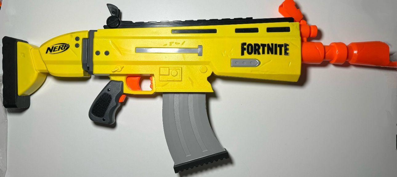 Nerf Spielzeuge: Nerf Fortnite Scar – Gebraucht aus Felben-Wellhausen von