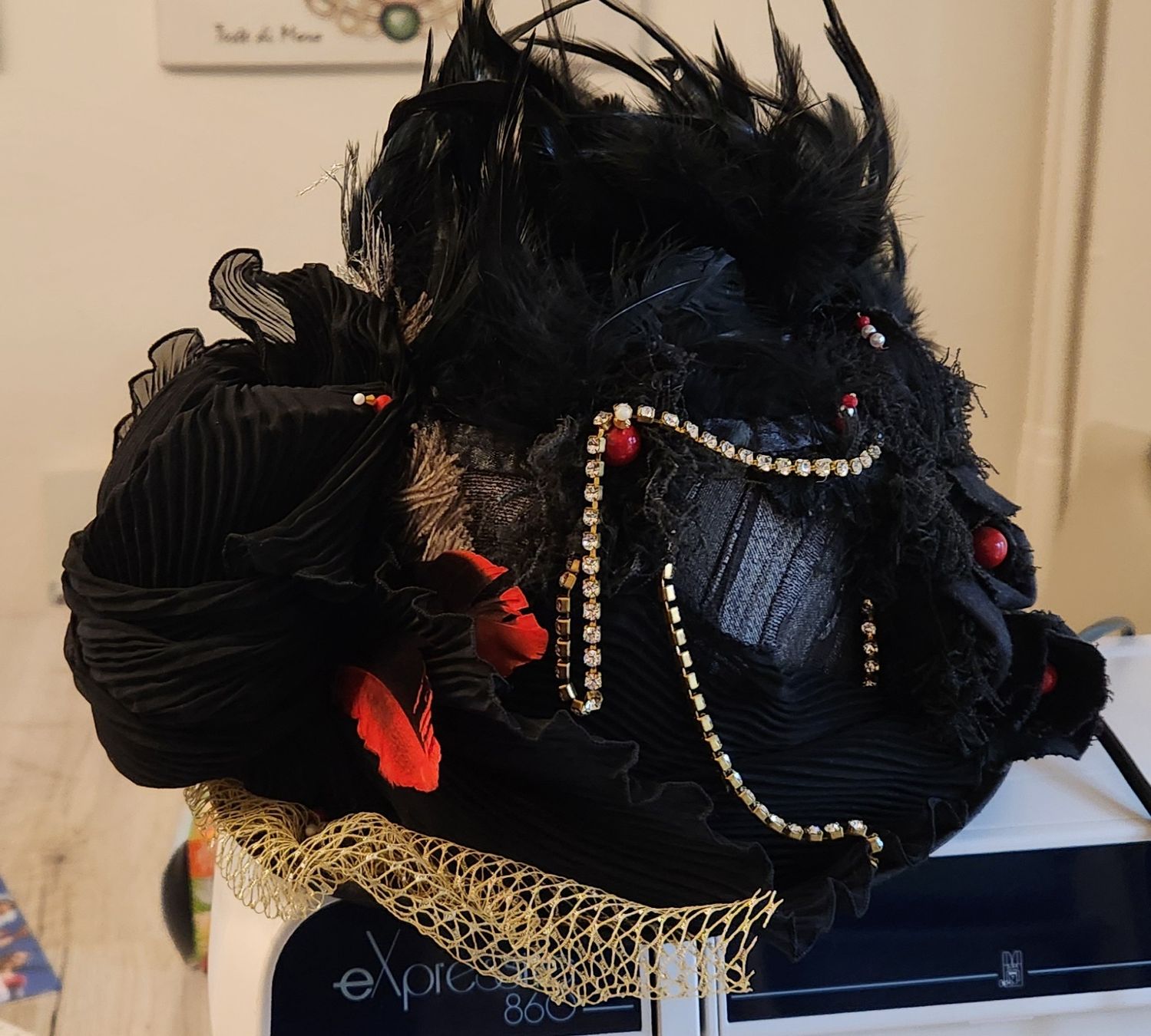 Kostüme: carnevale Giacca da domatrice Circo +Cappello piume e strass – Gebraucht aus Zürich von gra_lj62 3