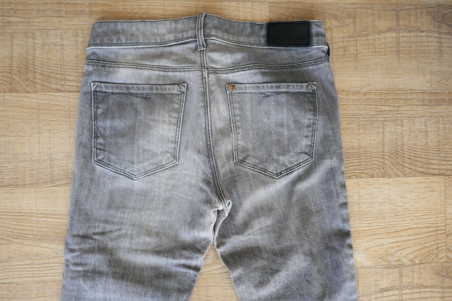 Pantaloni: Jeans grau Gr. 28 – Usato da Port venduto da uzuku 6