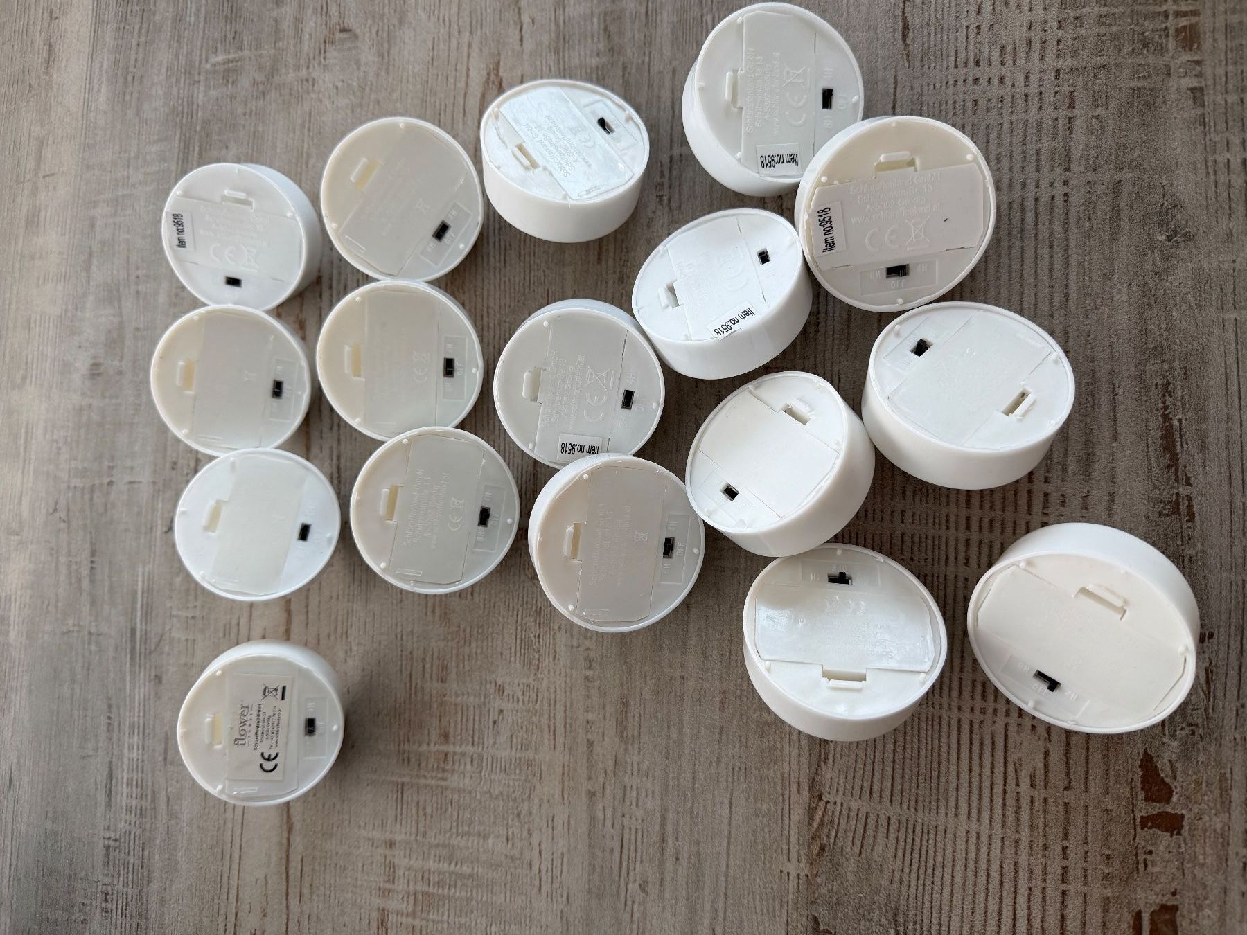 Candele: 16 LED Maxi Teelichter – Usato da Wolfwil venduto da Inseider12 3