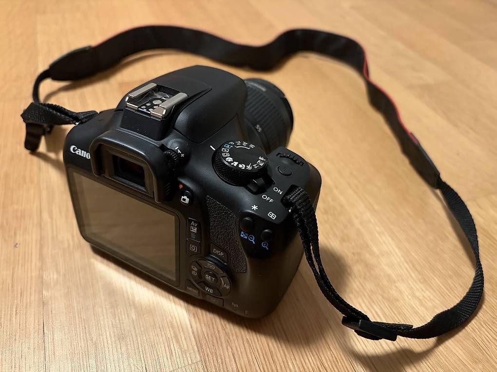 Kamera: Canon EOS 1300D + Accessoires – Gebraucht aus Fribourg von L.E.Krb 2