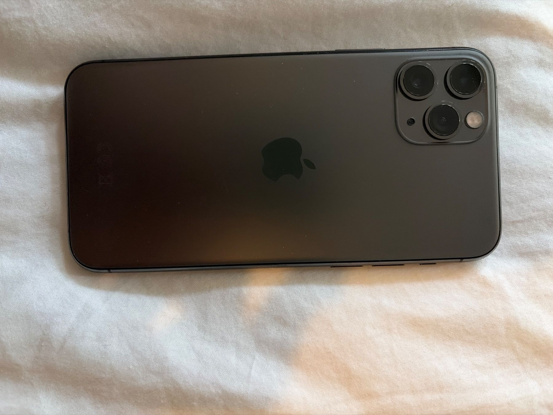 Apple Handys / Smartphones: IPhone 11 Pro – Gebraucht aus Oberwil BL von desyre 1