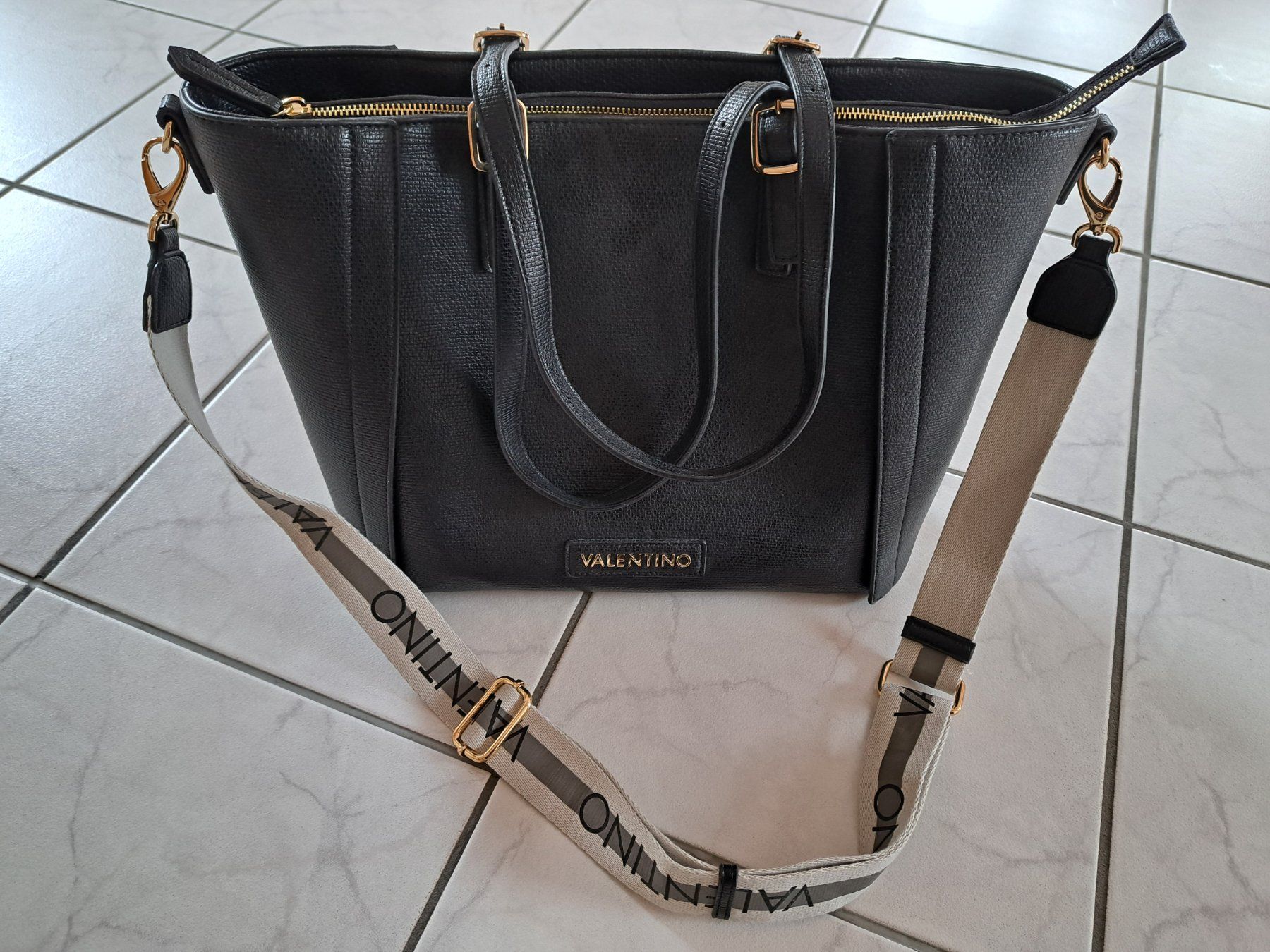 Valentino Borse da donna: Neue Tasche Marke Valentino – Nuovo e nell'imballaggio originale da Weinfelden venduto da bafo12