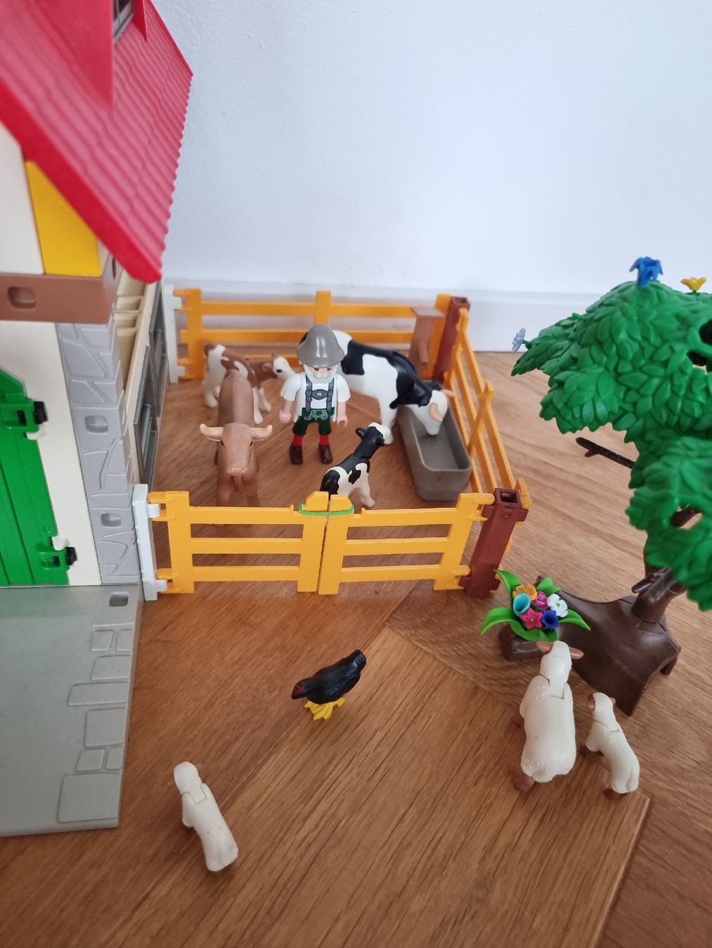 Playmobil Giocattoli: Playmobil Bauernhof mit Zubehör  – Usato da Sachseln venduto da Oberhuiser 1