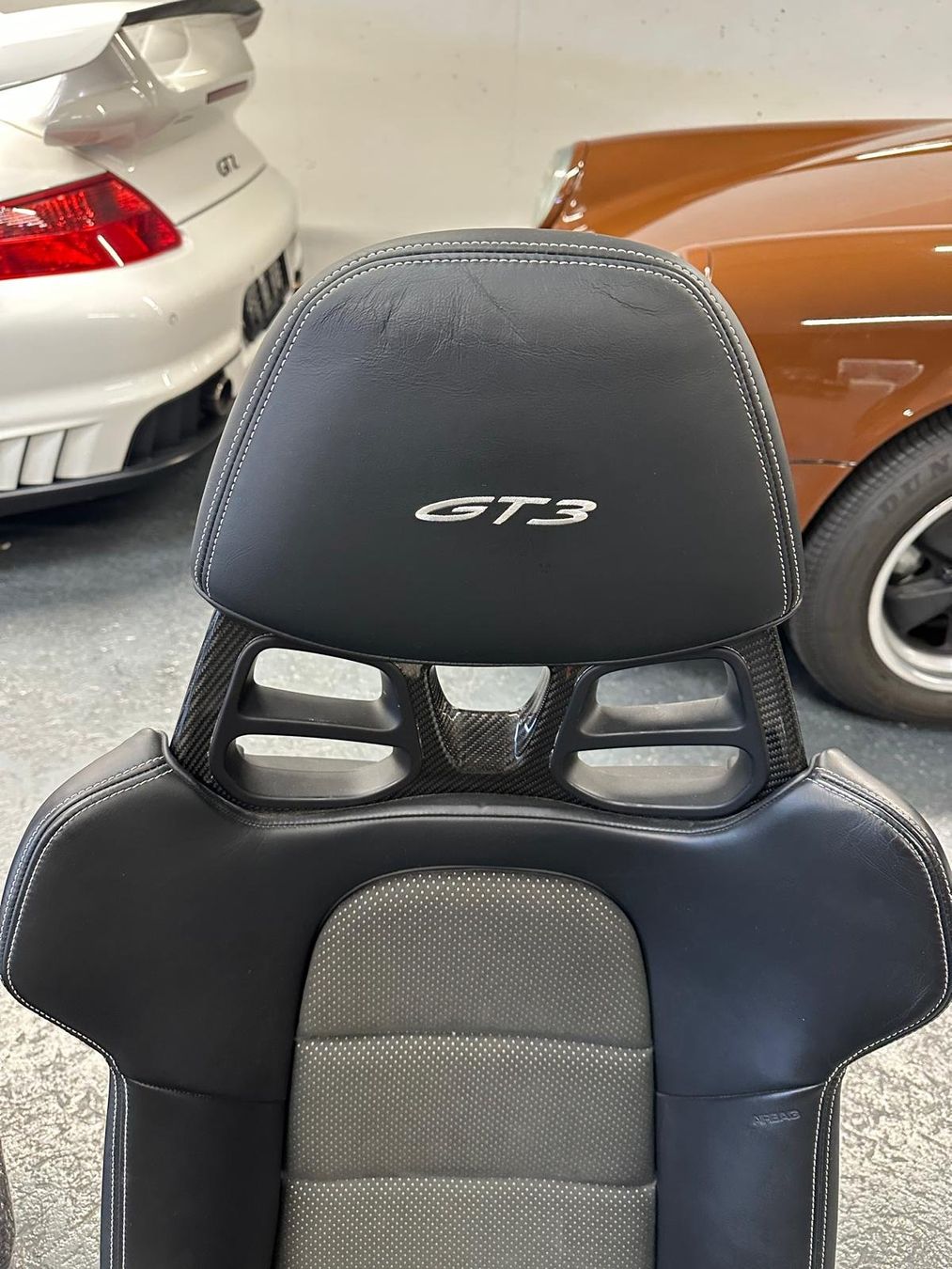 Porsche Tutti pezzi di ricambio auto: Porsche 992 GT3 Bucket Seats – Usato da Veyrier venduto da FerranP 4