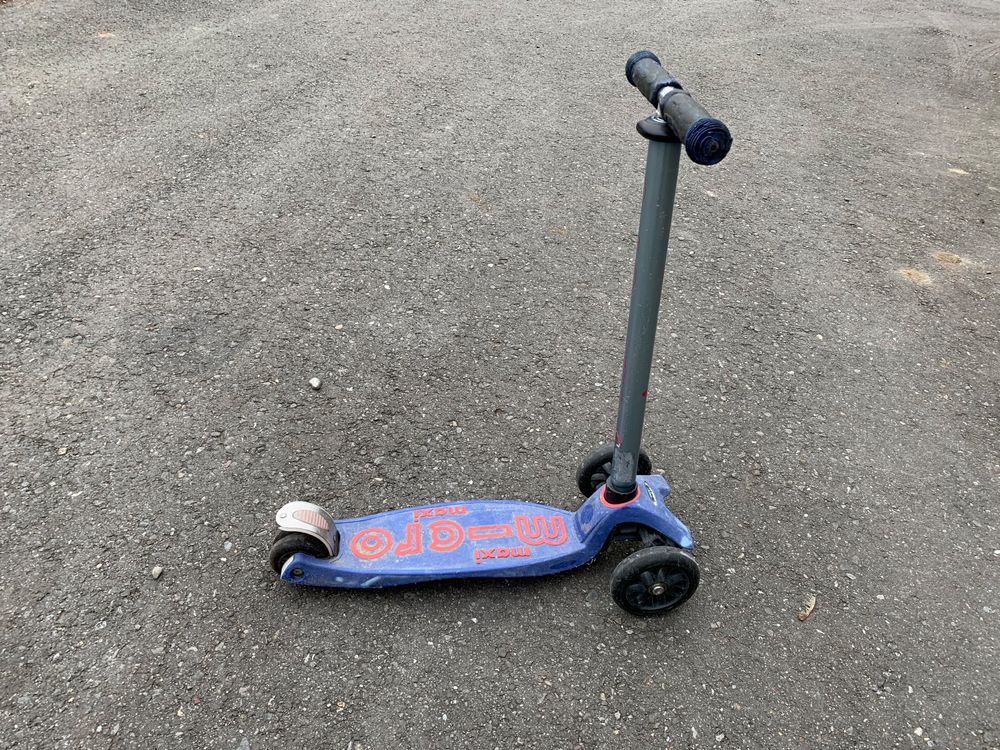 Micro Maxi Scooter (Gebraucht) in Zug für CHF 1 – mit Lieferung auf ...