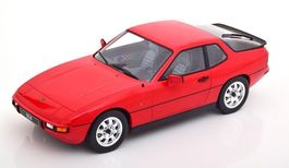 Porsche 924 Coupé 1976-1985 rot / schwarz  1:18 von KK-Scale
