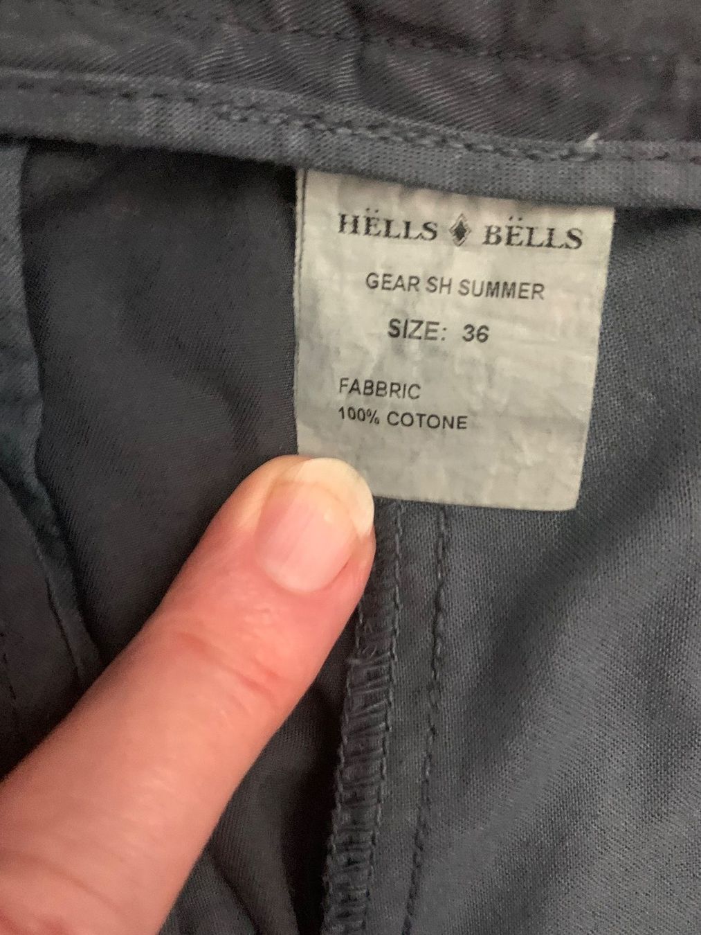Pantalons: HELLS & BELLS HERRENSHORTS GRÖSSE L – D'occasion à Embrach par korbflechter49 3
