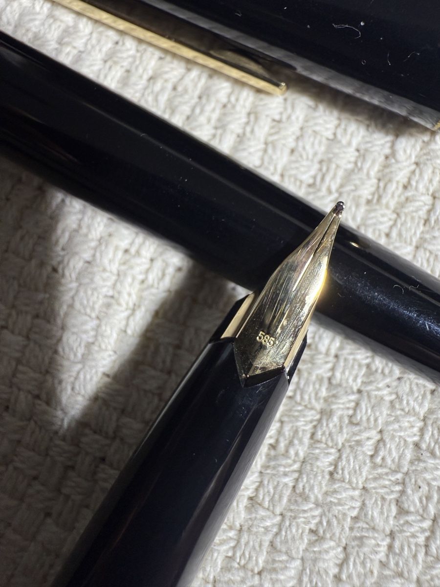 Montblanc Penna & Evidenziatori: Montblanc Füllfederhalter 14 Katar – Usato da Kreuzlingen venduto da Vitali_93 1