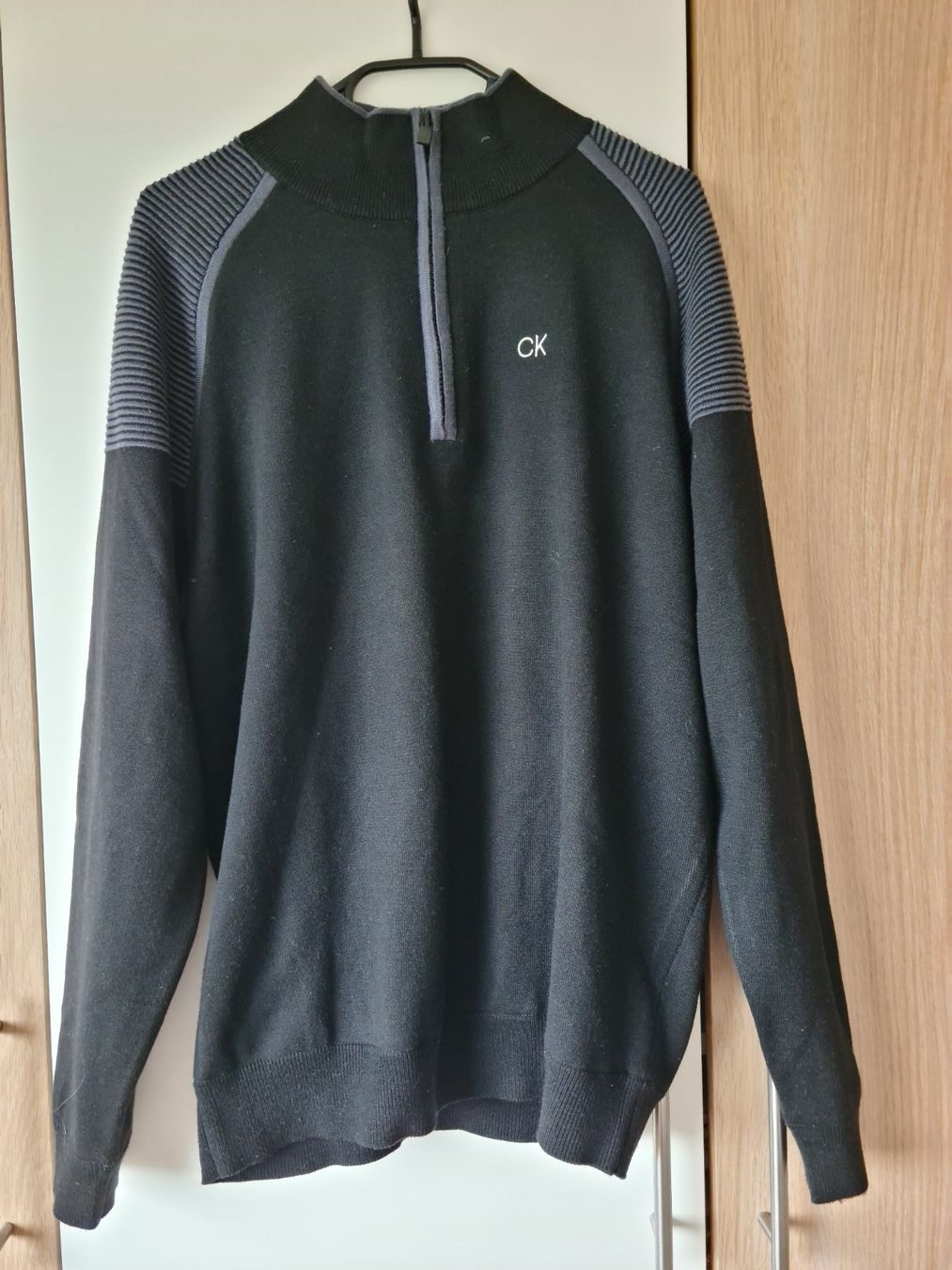 Calvin Klein Pullover & Sweatshirts: Calvin Klein Pullover Gr. L Herren, neuwertig – Gebraucht aus Oberuzwil von sab_58zf