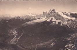 ??? Paysage de montagnes ???