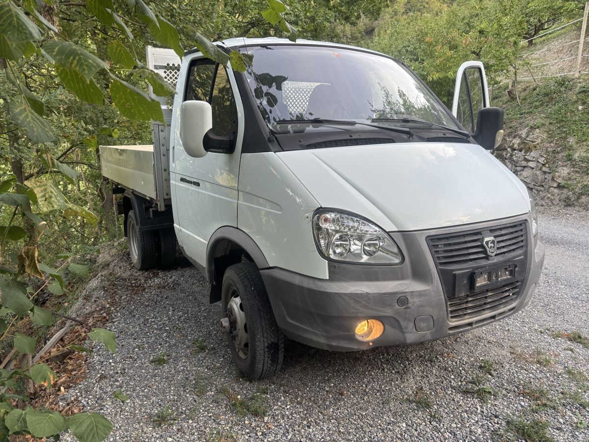Veicoli commerciali: Camionnette 4x4 avec boîte réduction – Usato da Saxon venduto da Del_ia 1