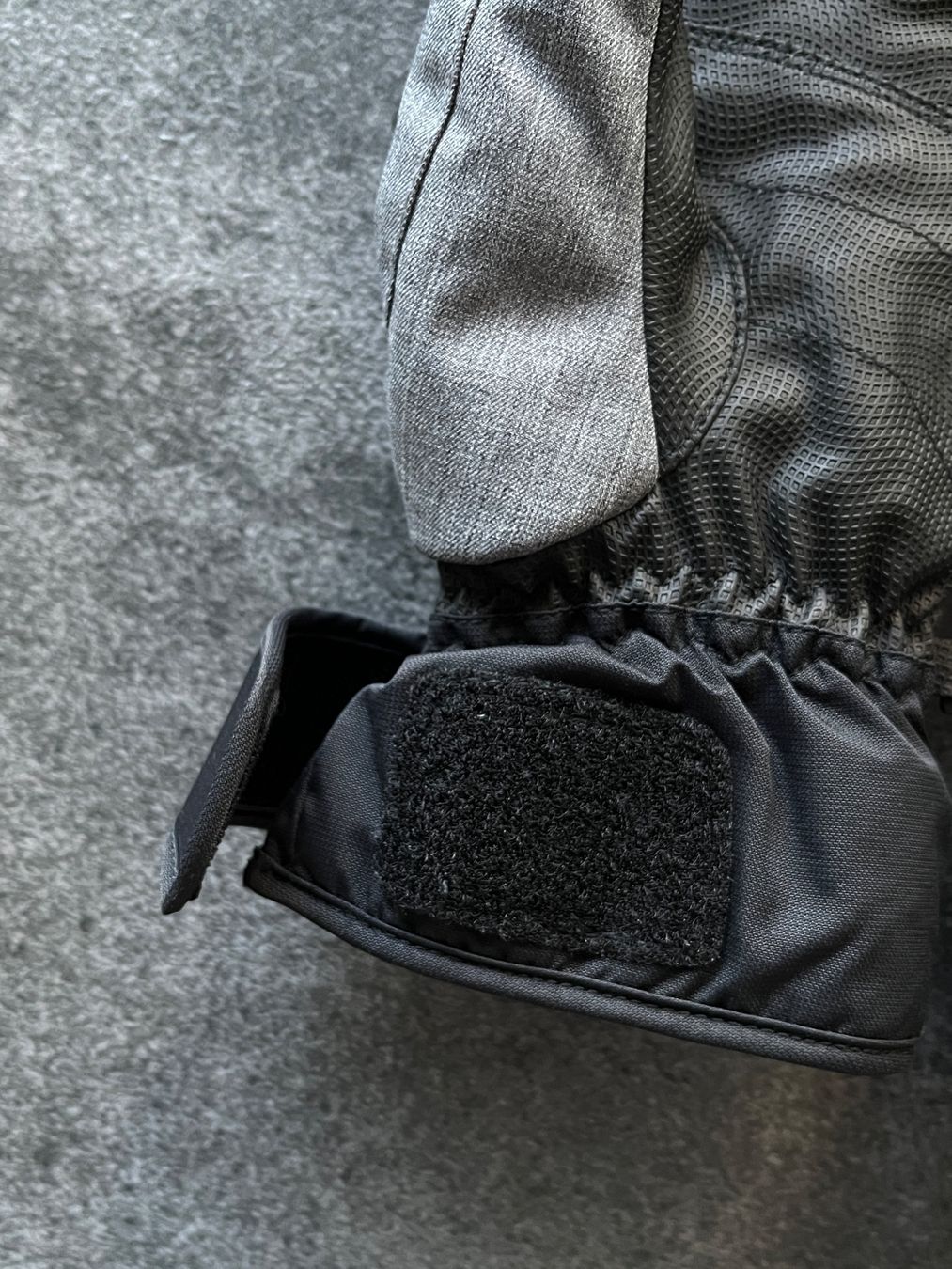 Ziener Altri accessori da uomo: ZIENER Herren Skihandschuhe - Größe 9 – Nuovo (secondo la descrizione) da Kilchberg ZH venduto da Ch.C 8