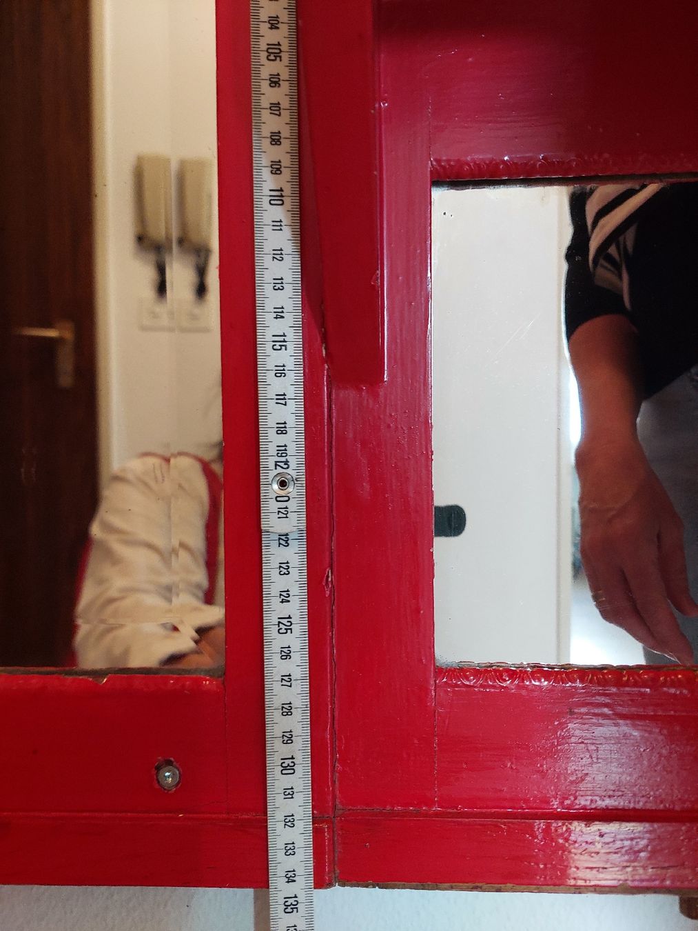 Vitrines: alte Coiffeurvitrine – D'occasion à Malters par Katapeter 5