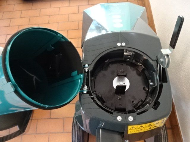 Trinciatrici: Gartenhäcksler Kompostmeister 3.5 Remarc – Nuovo e nell'imballaggio originale da Rüegsbach venduto da Garage3418 4