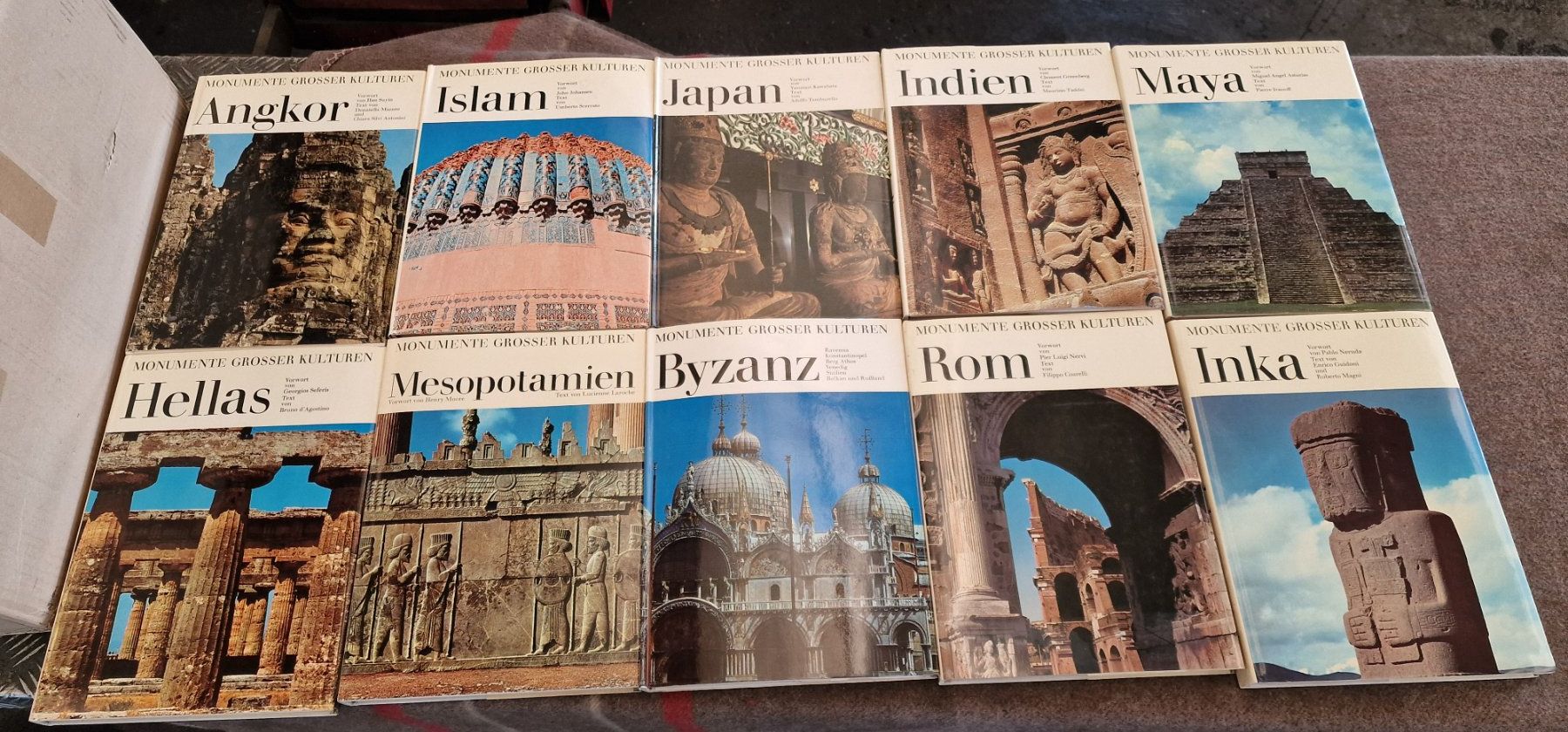 Libri: 10er-Set "Monumente großer Kulturen" – Usato da Niederuzwil venduto da Baer1997