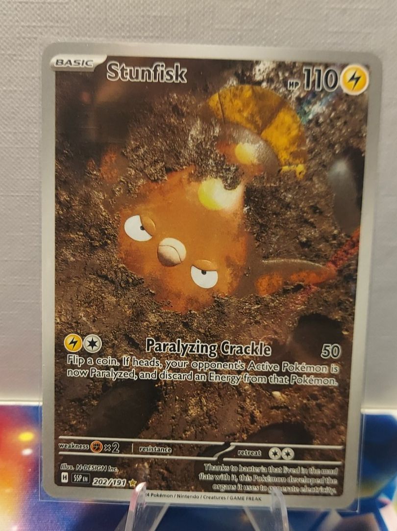 Pokémon Carte collezionabili: Carte Pokémon Stunfisk – Nuovo (secondo la descrizione) da Val-d'Illiez venduto da GGF2385