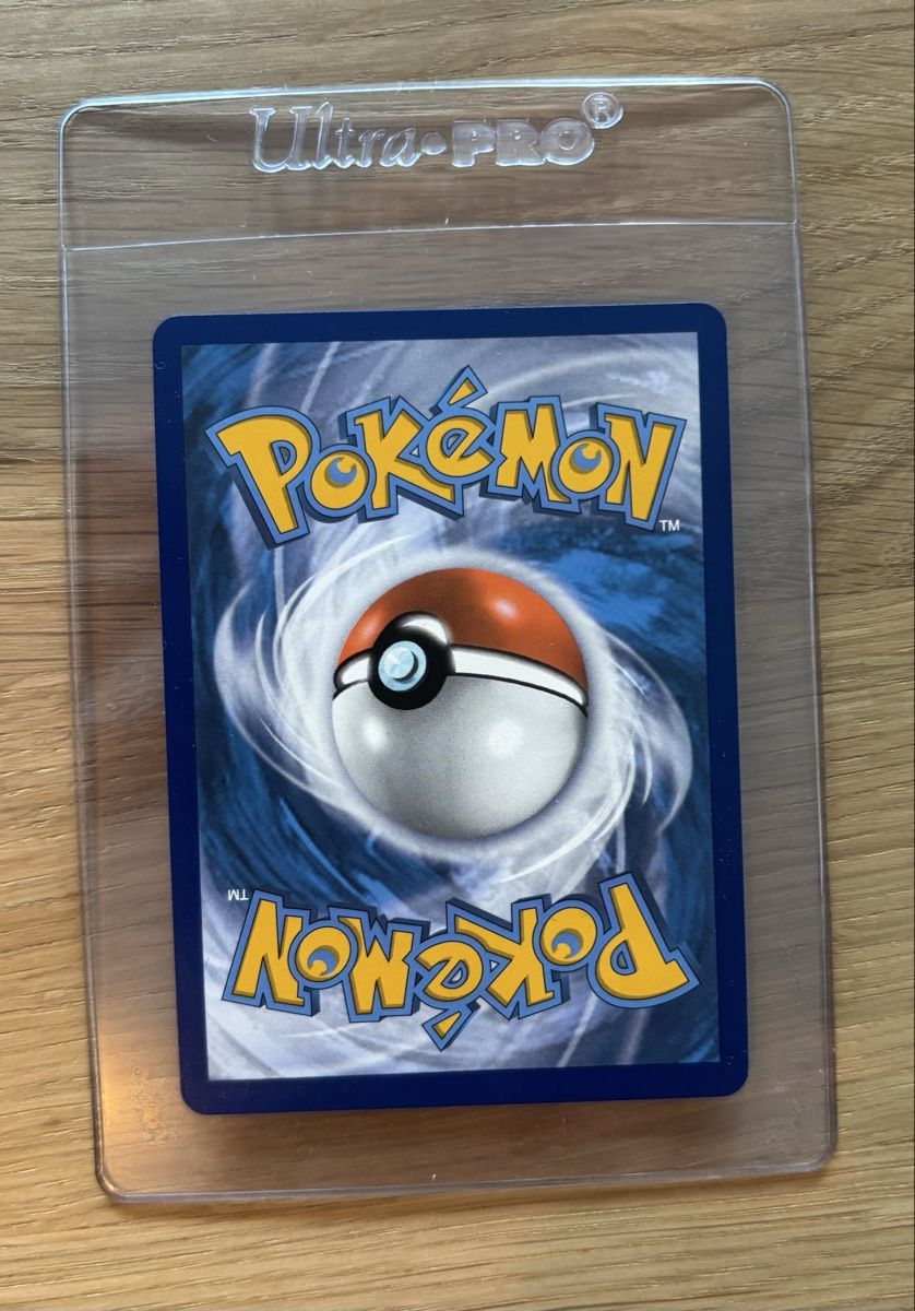 Pokémon Carte collezionabili: Moltres V 183/172 – Usato da Delémont venduto da Popcultureee 1