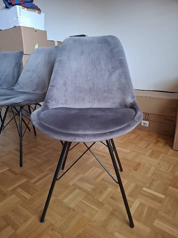 Conforama Stühle: 4 Chaises grises – Gebraucht aus Paudex von nat_r7yp